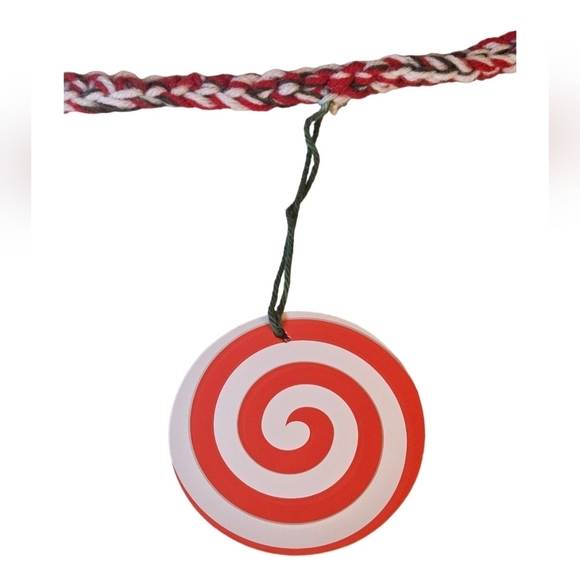 Hand Crafted Holiday Garlan Crochet Red White Green Candy Theme Upcycled Paper - Picture 16 of 17